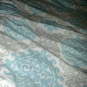 Meet your Posher, Teddi